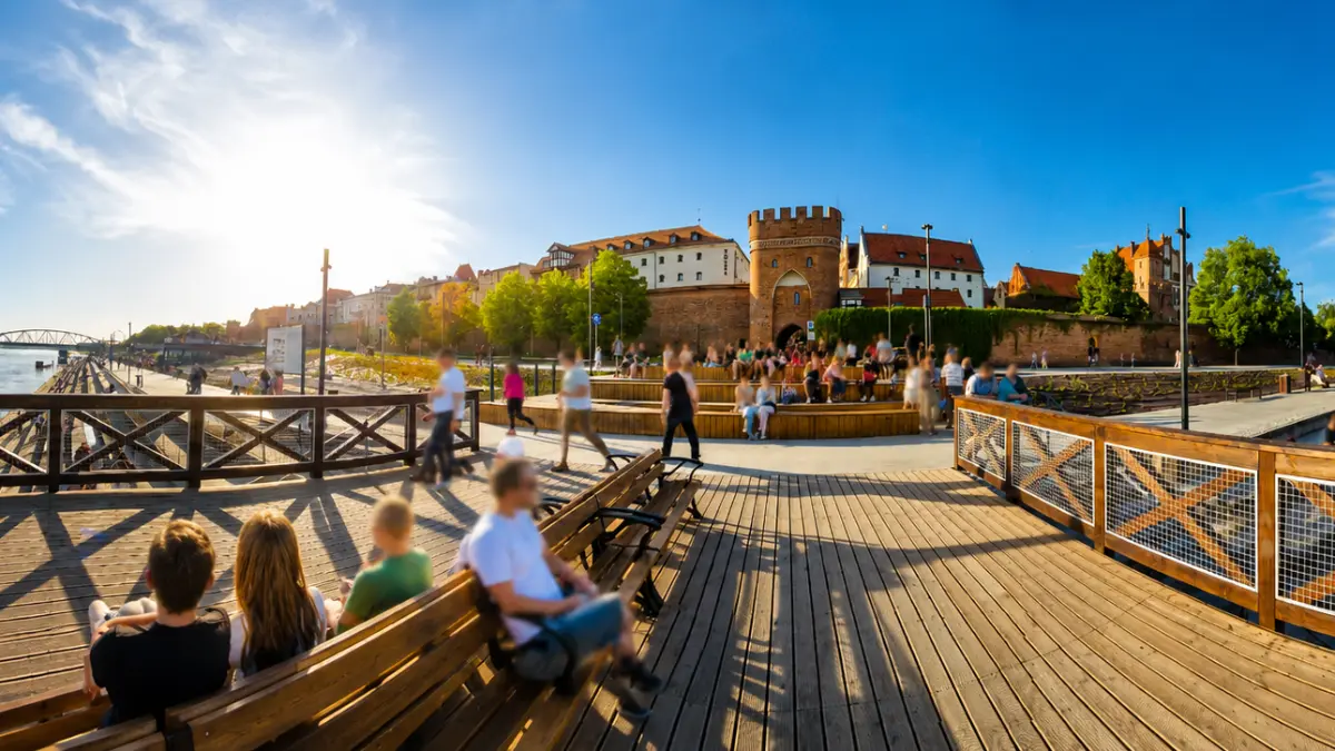 Bulwar Filadelfiski nad Wisłą w Toruniu