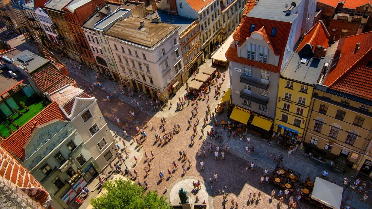 Panorama Rynku Staromiejskiego widziana z wieży Ratusza w Toruniu